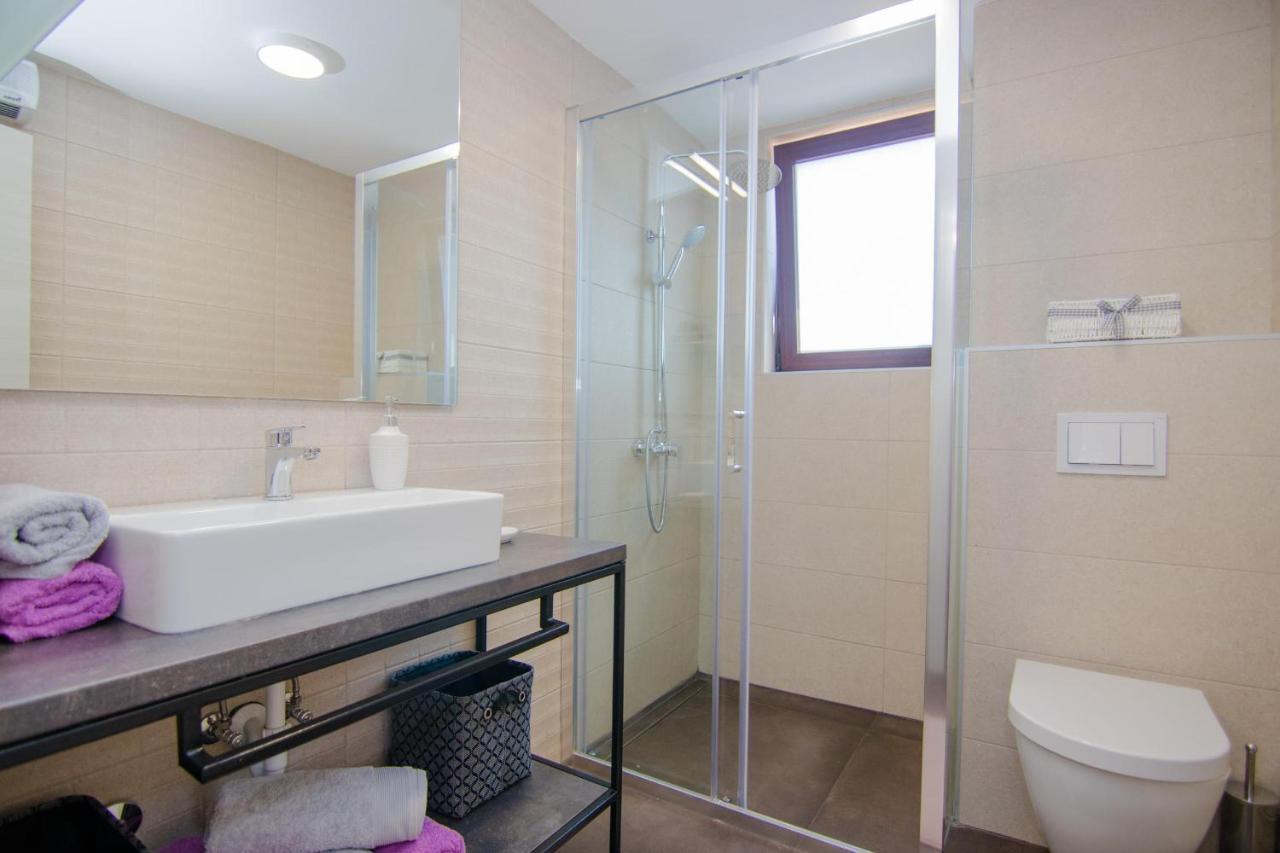 Apartments Aki Malinska Zewnętrze zdjęcie