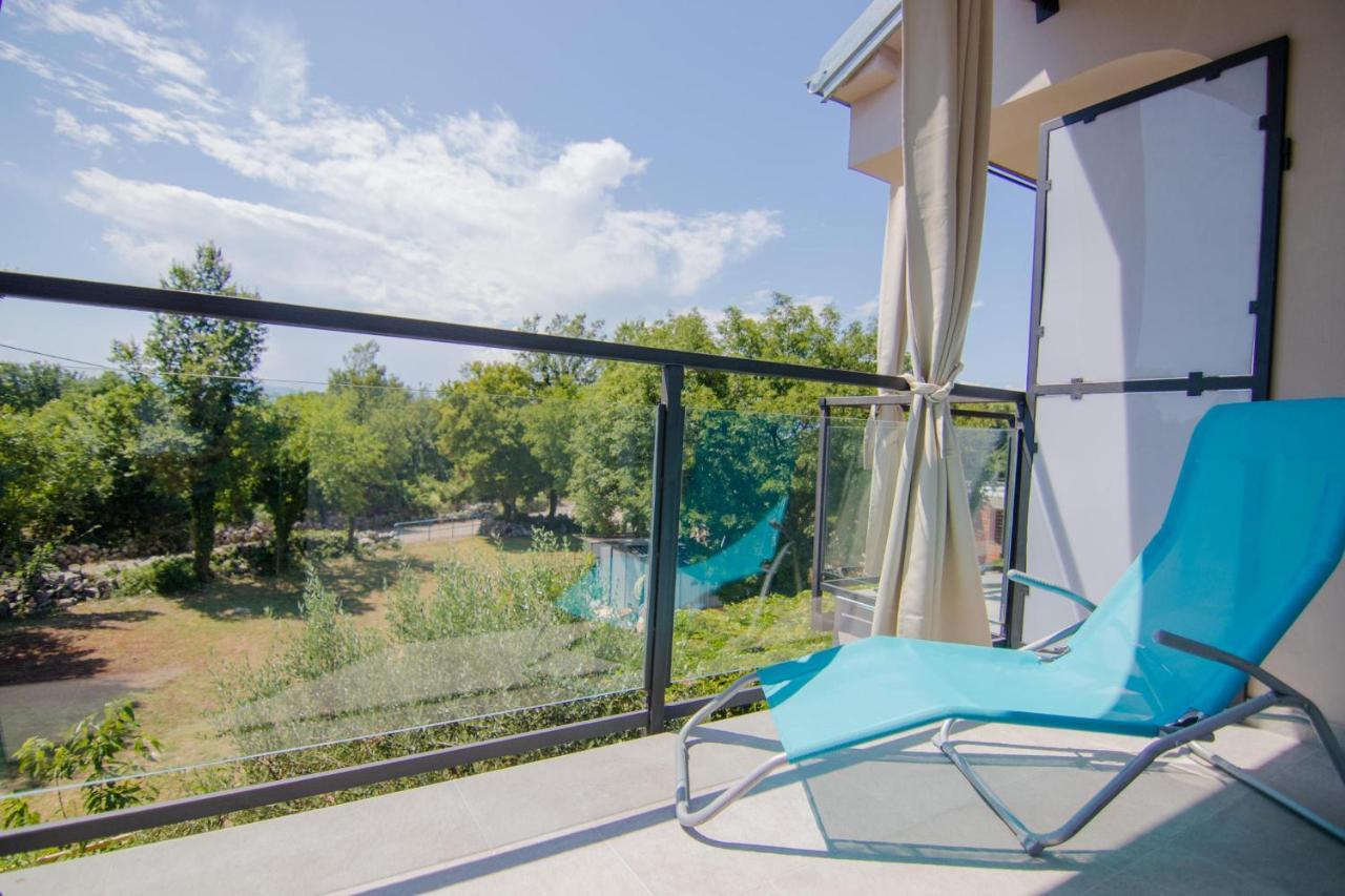 Apartments Aki Malinska Zewnętrze zdjęcie